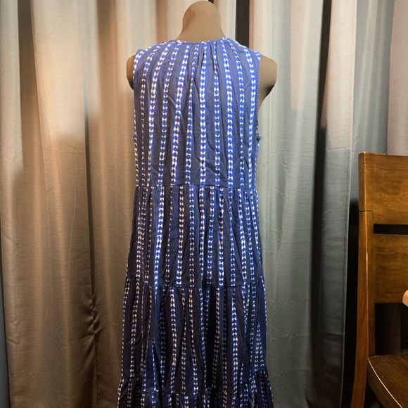 Old Navy ladies medium maxi sundress - Picture 3 of 3